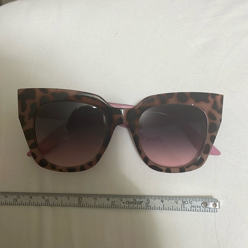 Sun glasses